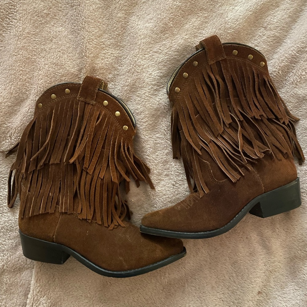Girl cowgirl boots